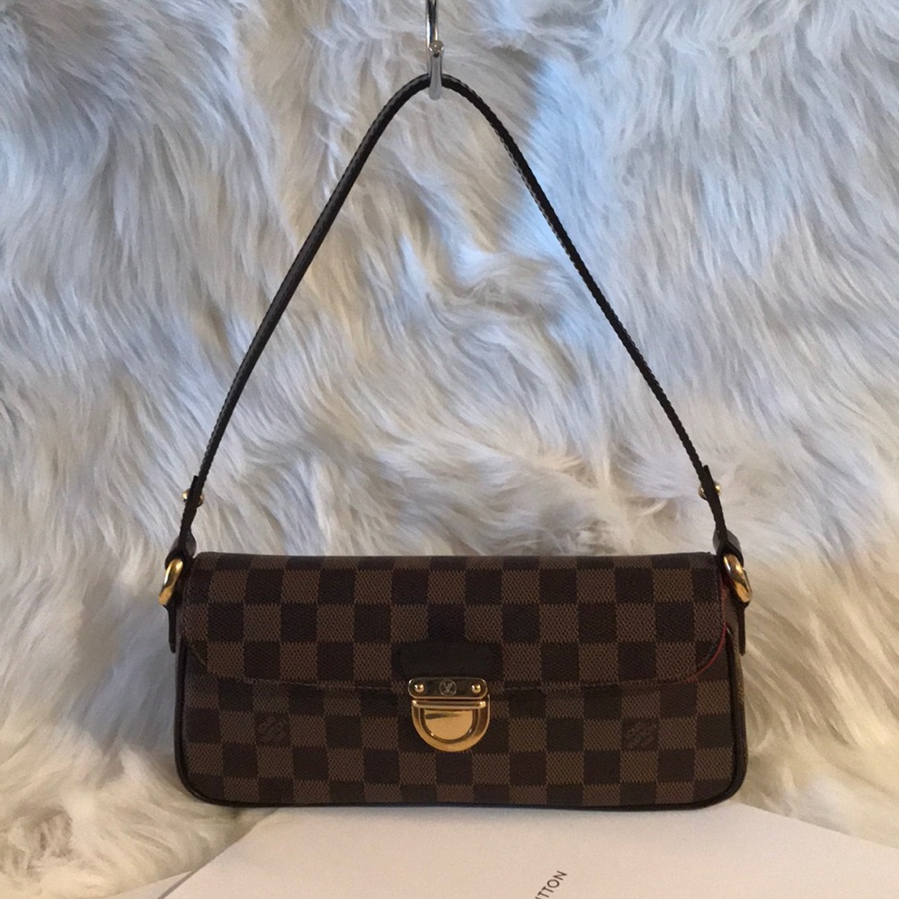 💯% Authentic Louis Vuitton Damier Ebene Ravello.